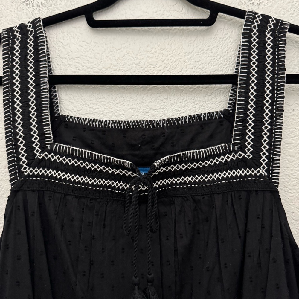 Old Navy Sleeveless Waist Defined Embroidered Clip Dot Maxi Dress Black NWT - Picture 3 of 16